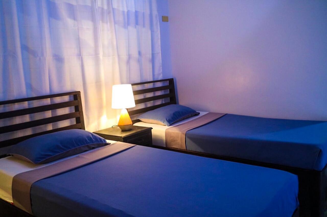 Hostel Privado Puerto Princesa Buitenkant foto